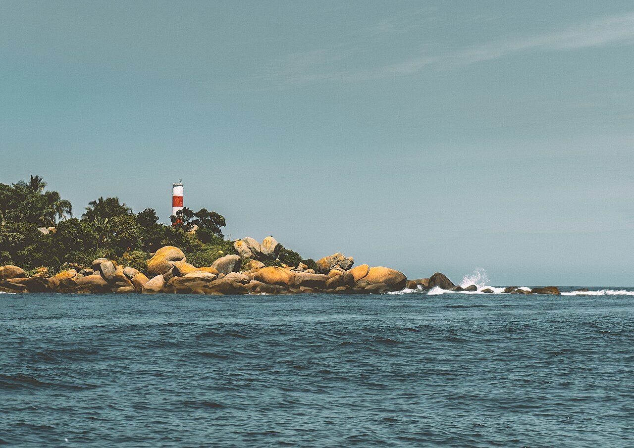 Trilha do Farol da Ponta da Cabeçuda